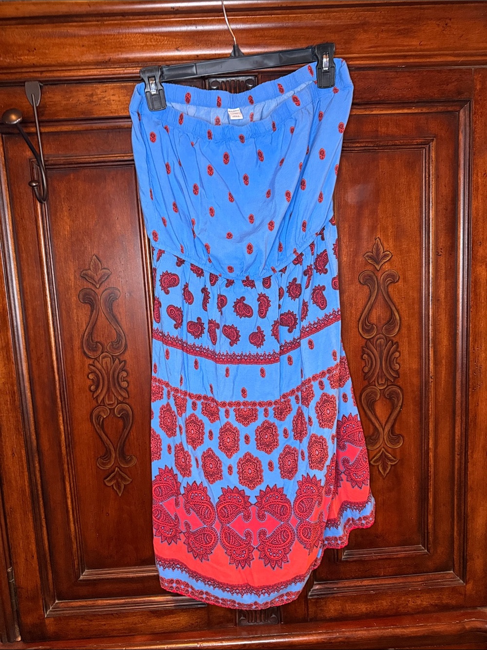 Old Navy Blue and Red Printed Midi Skirt